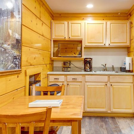 Pigeon Forge Resort Studio Cabin On Dollywood Ln! Exterior foto